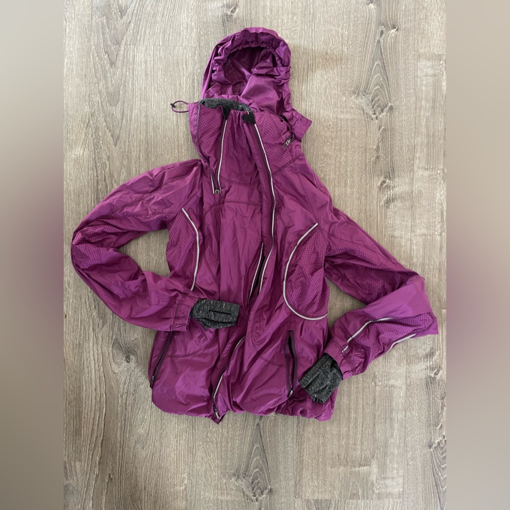 LULULEMON size 4